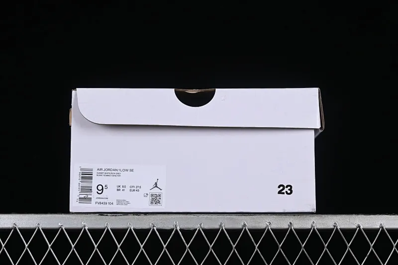 All categories Air Jordan Jordan series basketball shoes Air Jordan 1 Low Air Jordan 1 Low "Flight Vintage" AJ1 Joe 1 distressed white and blue FV8439-104